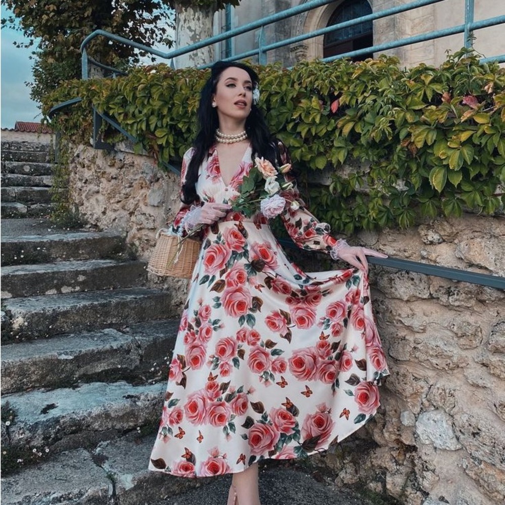 Floral Elegance Women's Dress